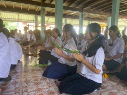 ทำบุญวันเข้าพรรษา